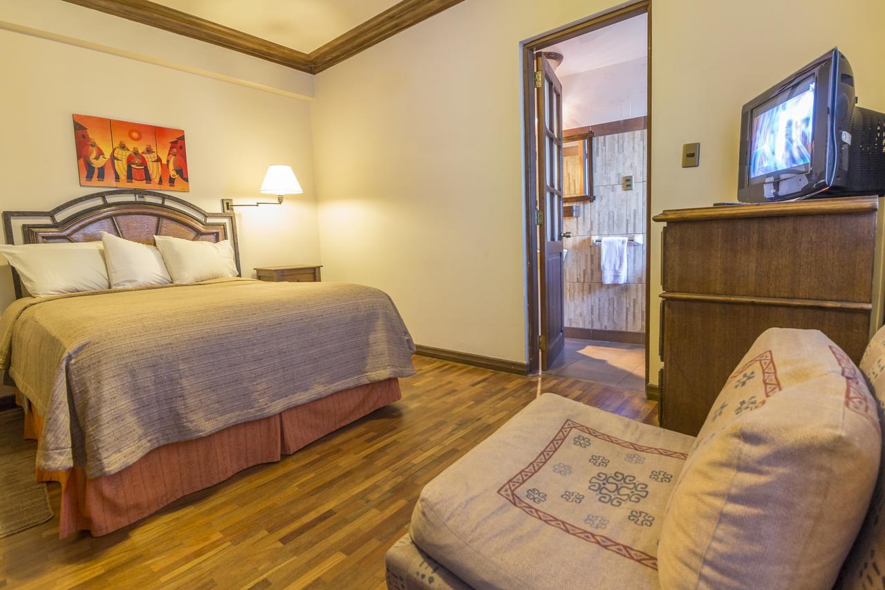 Viejo Olivo B&B スクレ エクステリア 写真